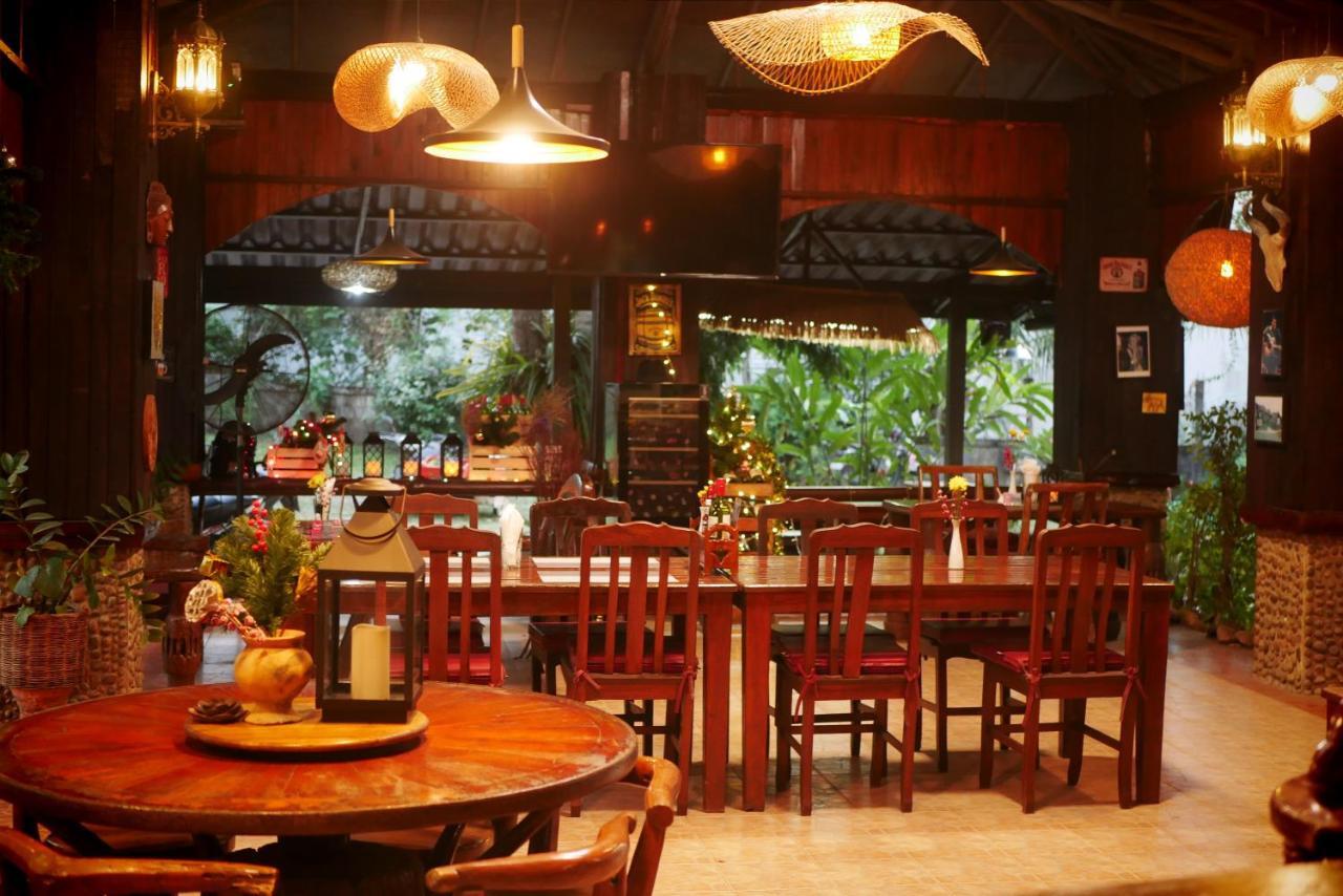 Big Elk Steak House - Homestay Trat Exterior photo